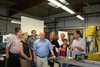 Die SPD-Delegation mit Geschäftsführer Erich Kuhlmann (links außen), Bundestagskandidatin Dagmar Schmidt, Ehringshausens